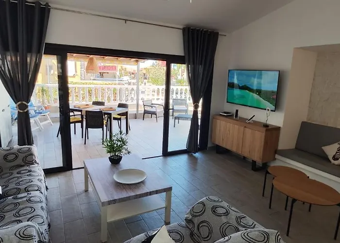 El Apartman Playa Feñabe